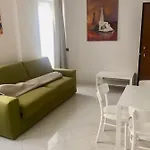 Re Sole شقة